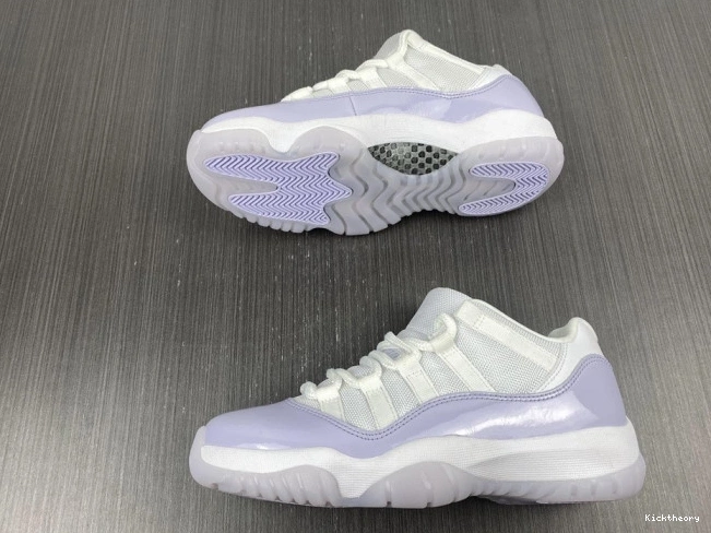 Kick Theory AH7860-101 Low WMNS Air Pure Jordan 11 Violet 0821
